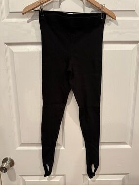 DONNI. Black Rib Stirrup Leggings for Women